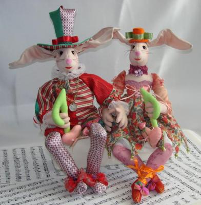 Sculptural and textile dolls clowns musicians. Badyukova Irina