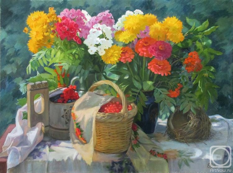 Shumakova Elena. Garden bouquets and currants