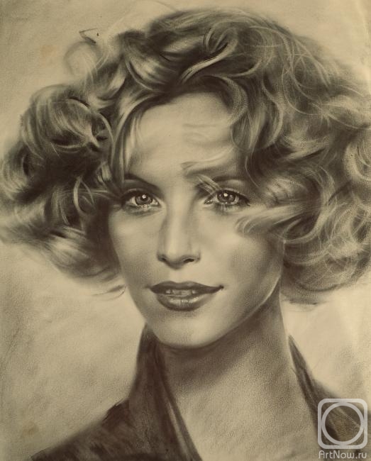 Dobrovolskaya Gayane. Blonde with curly hair, from a photo