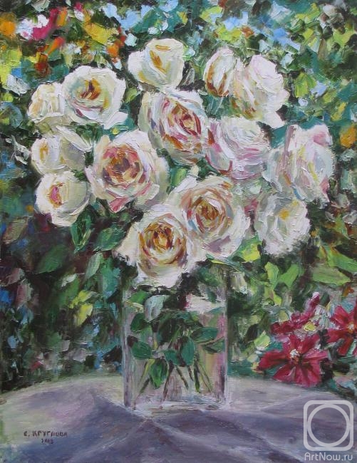 Kruglova Svetlana. White roses in the garden